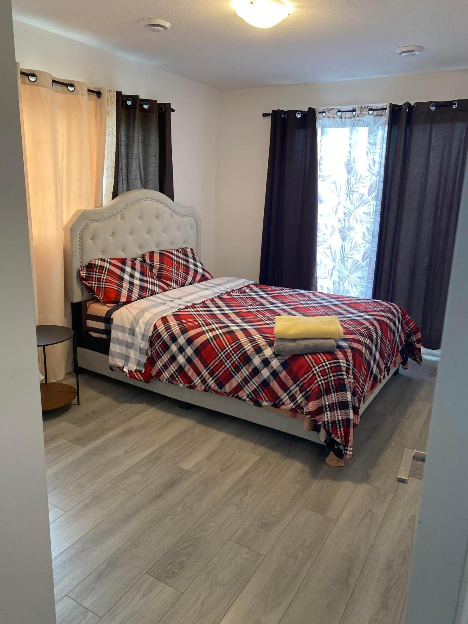Luxury Bright And Modern Condo 나이아가라 폭포 외부 사진
